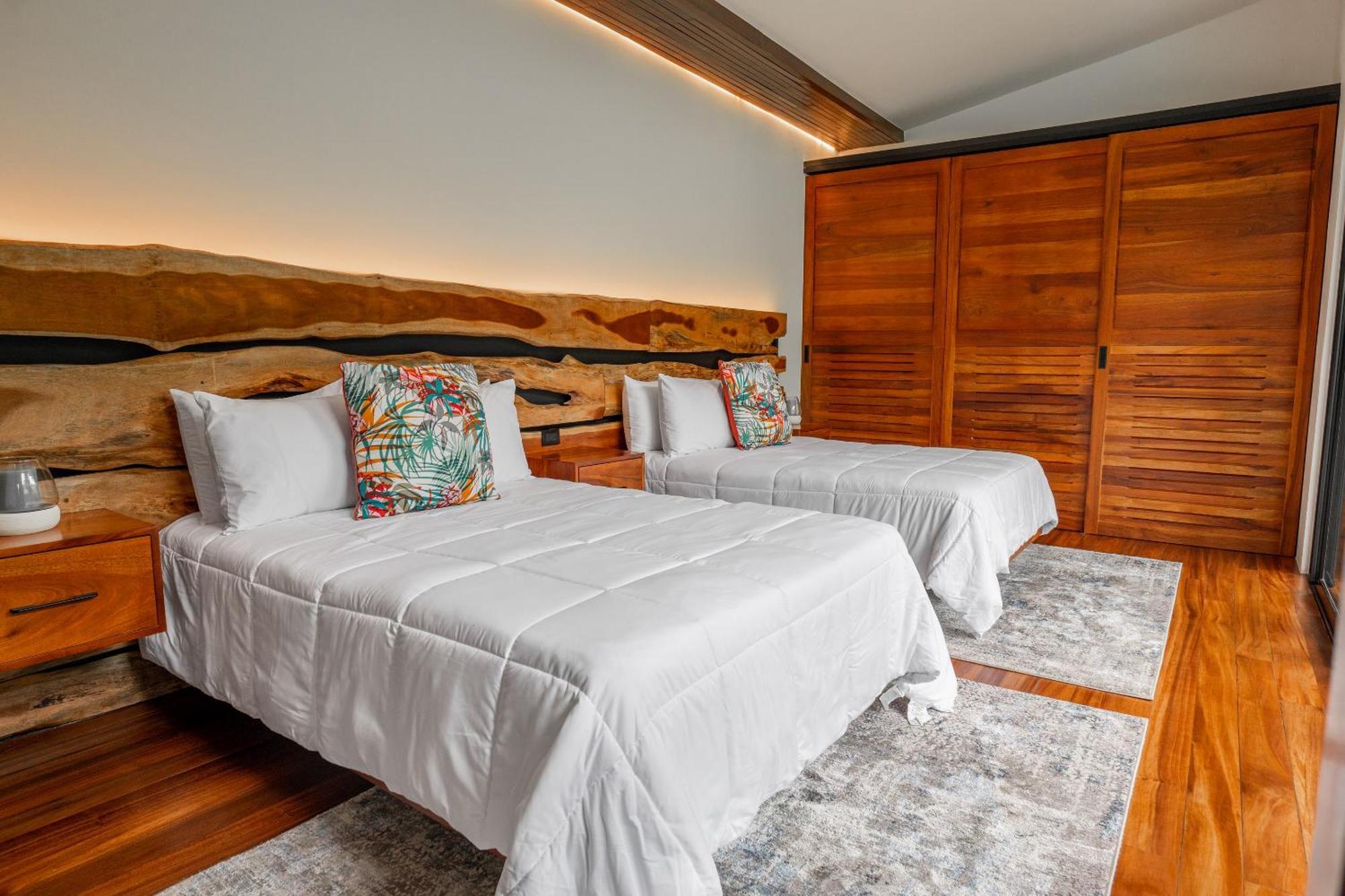 Hotel Ecolirios Boutique & Guacimo (Limon)
