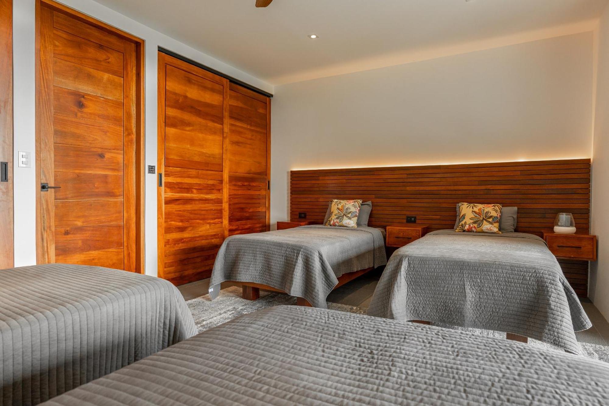 Ecolirios Boutique & 5* Guacimo (Limon)