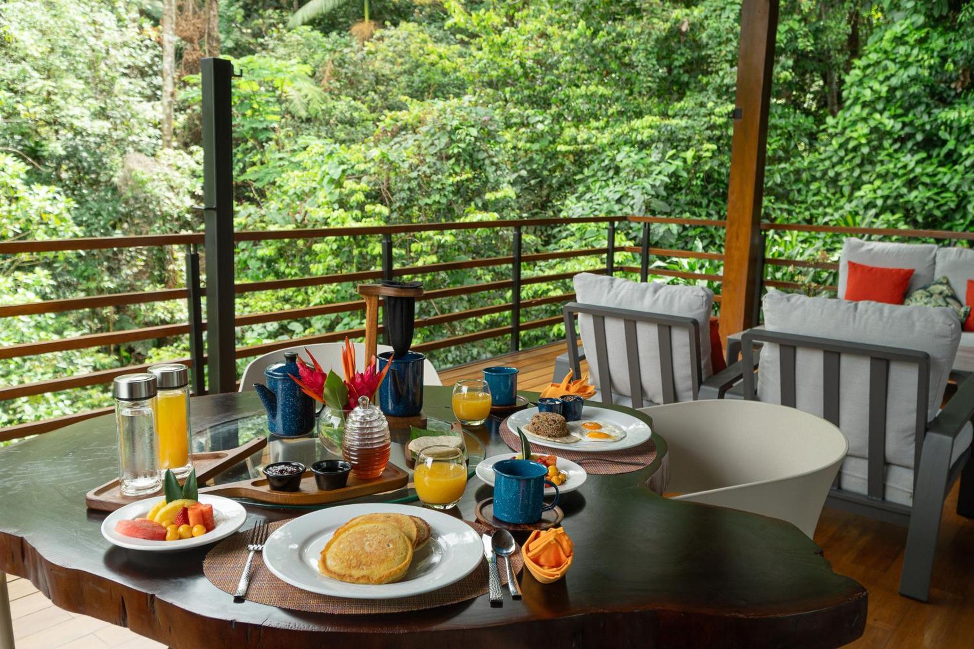 Hotel Ecolirios Boutique & Guacimo (Limon)