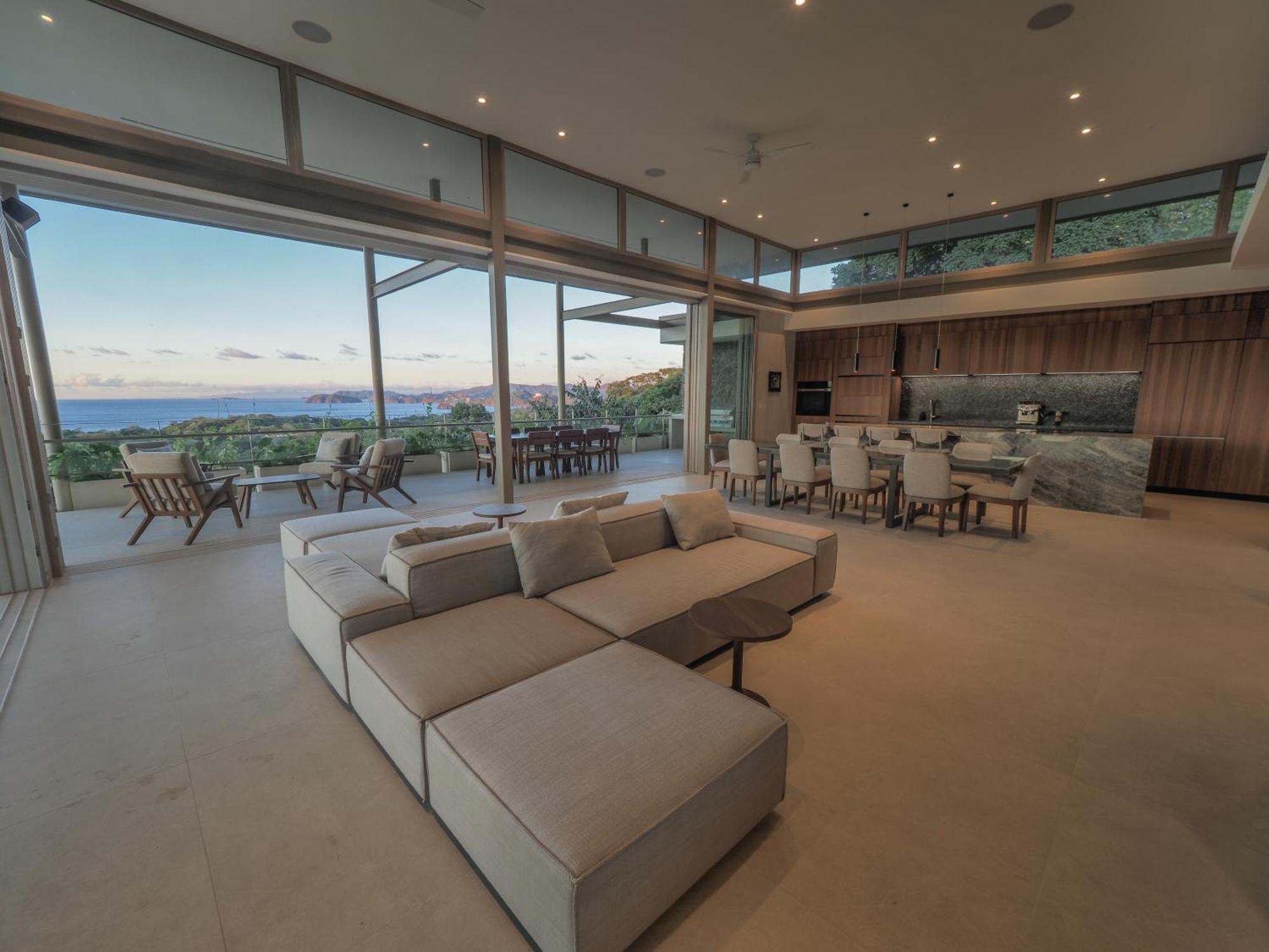 Nuri Villa Brasilito