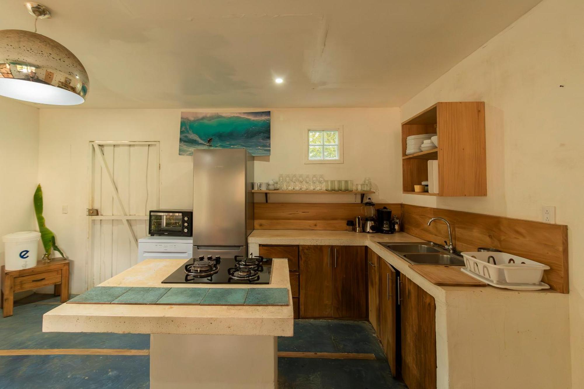 La Sana Surf Hotel, New Management, Few Mn Drive To The 3*
