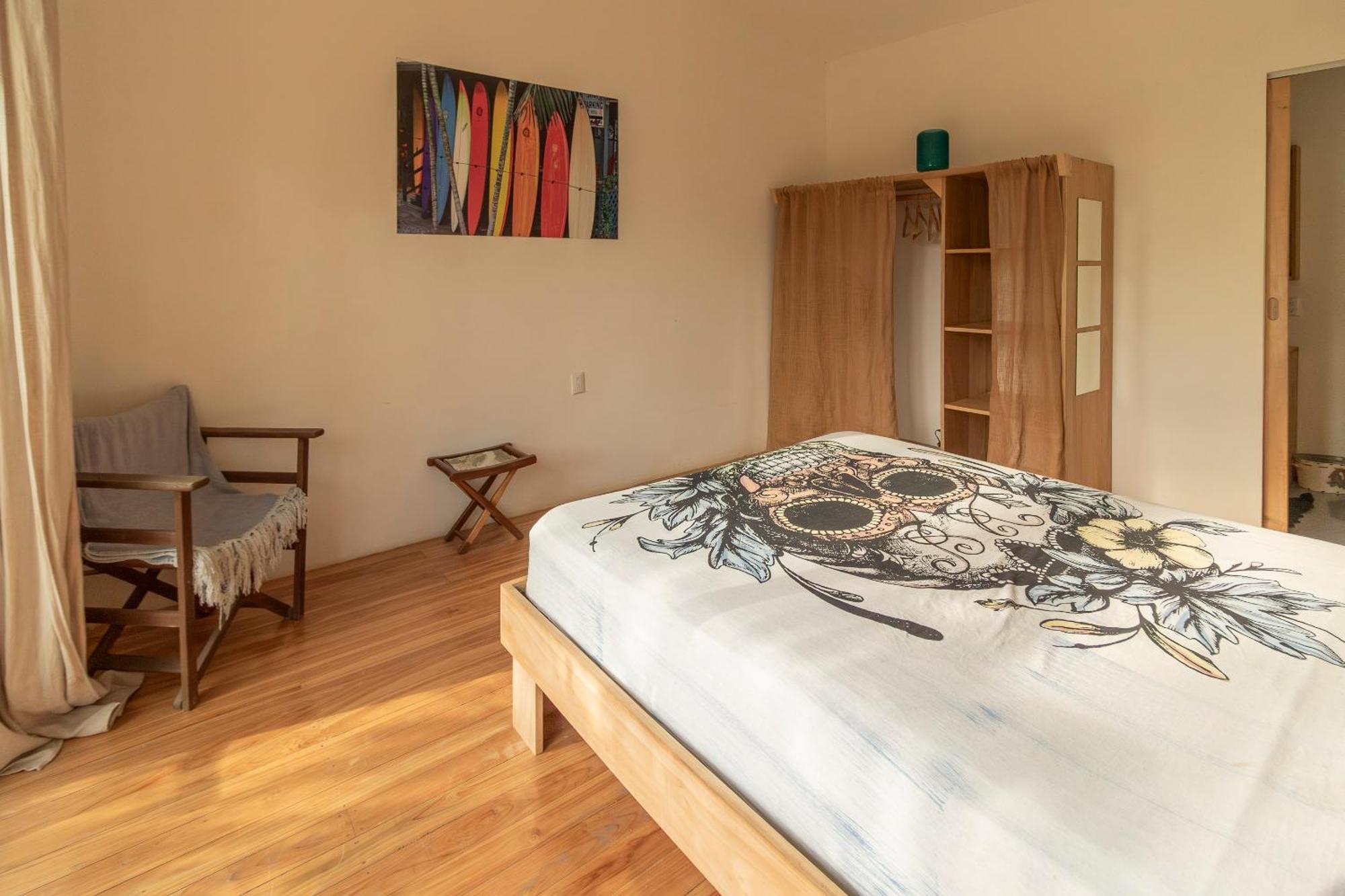 La Sana Surf Hotel, New Management, Few Mn Drive To The 3* Playa Santa Teresa (Puntarenas)