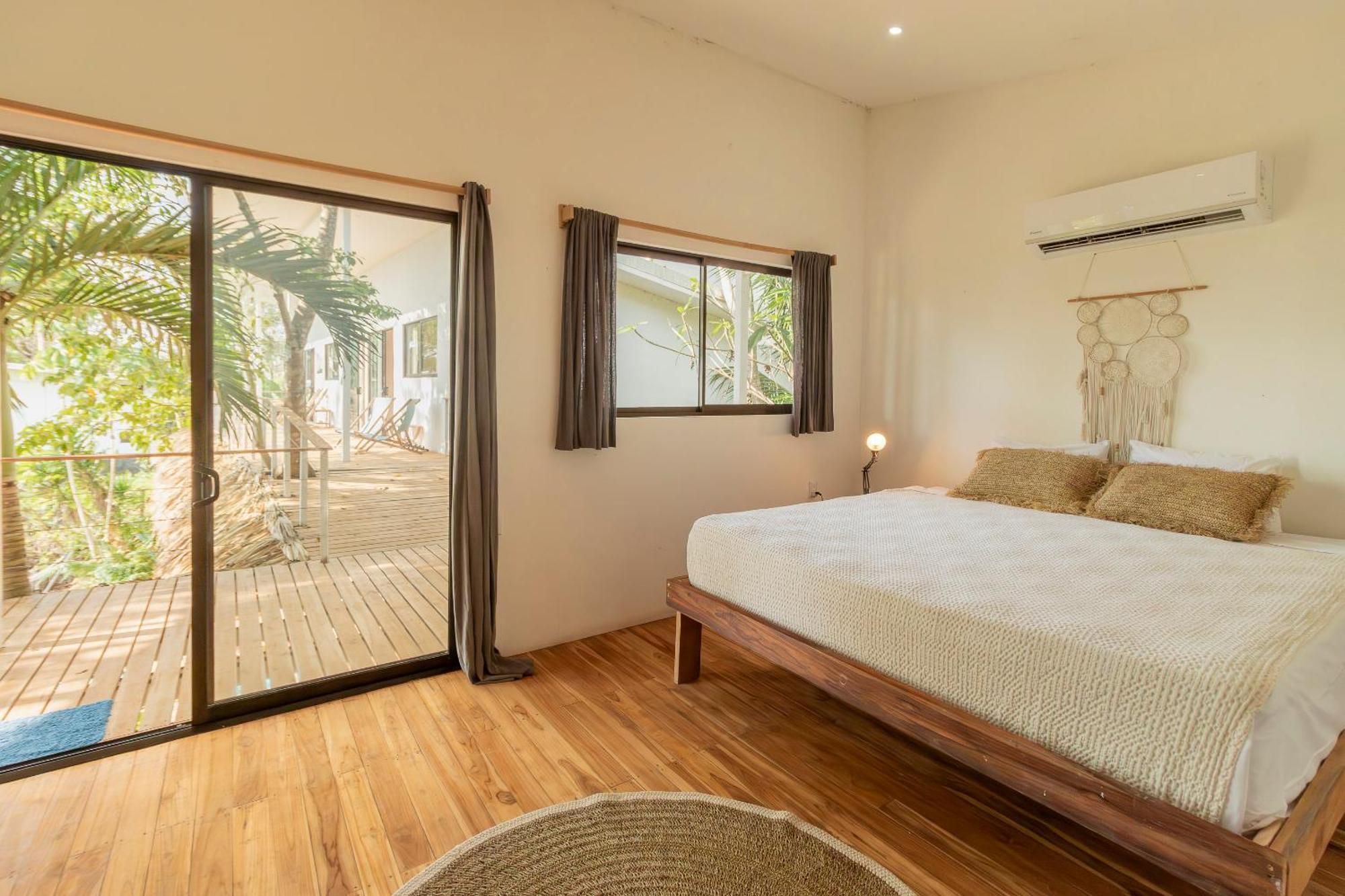 La Sana Surf Hotel, New Management, Few Mn Drive To The Hotel 3*