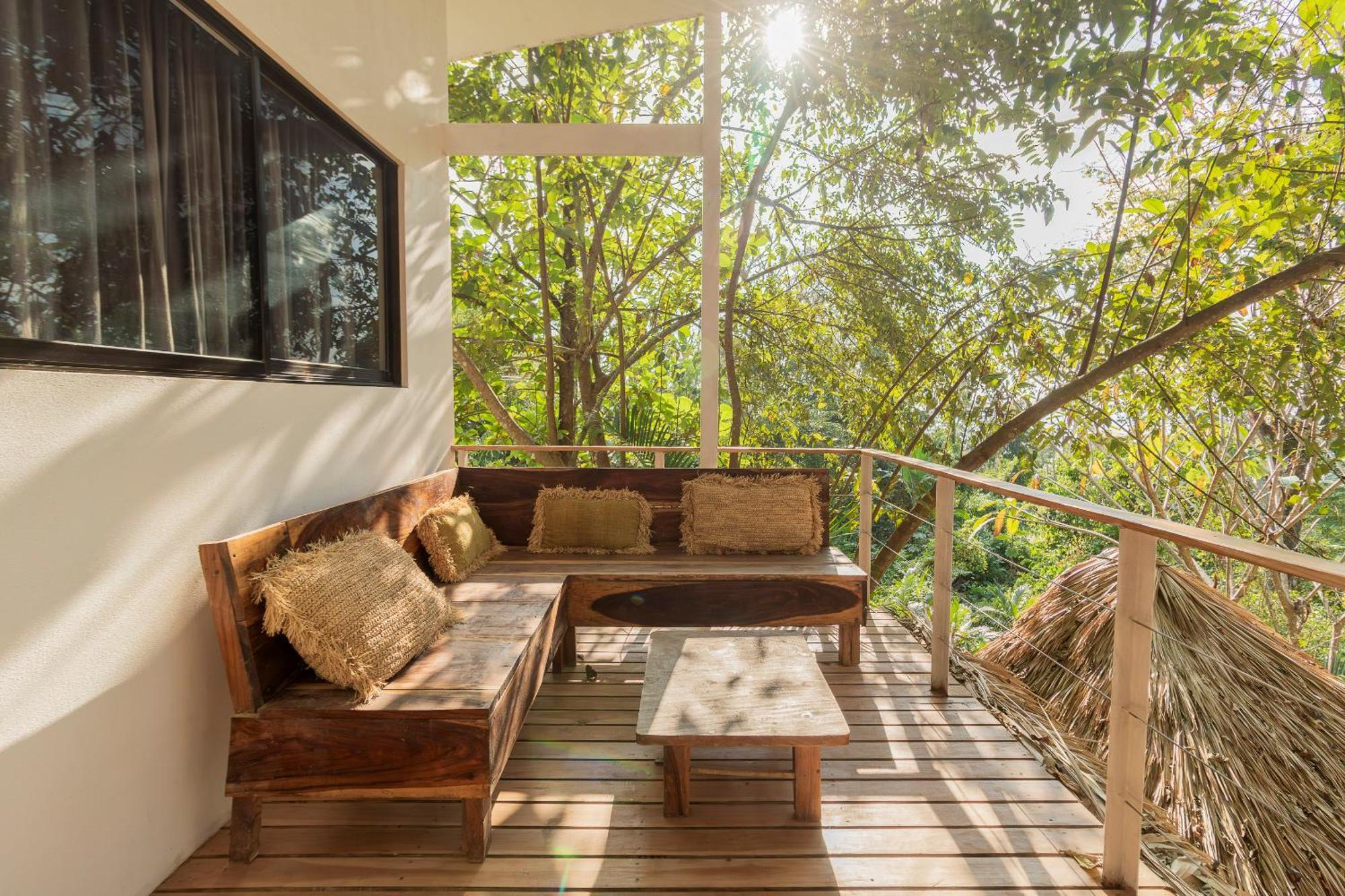 La Sana Surf Hotel, New Management, Few Mn Drive To The Hotel Playa Santa Teresa (Puntarenas)