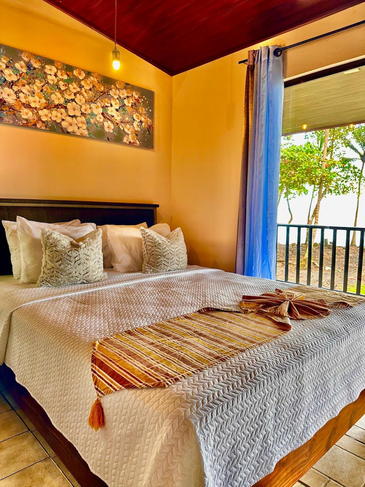 Hotel Beachfront Vista Hermosa