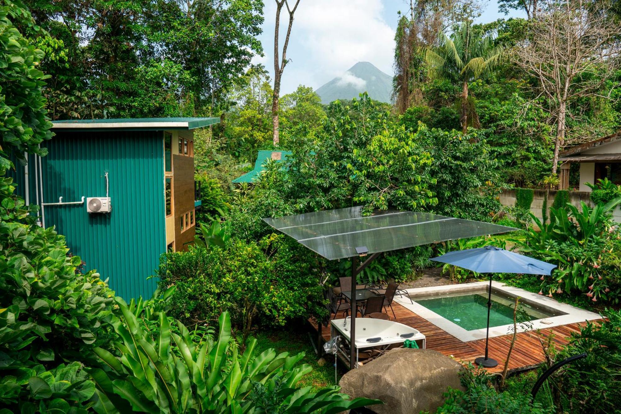 Arenal Getaway *
