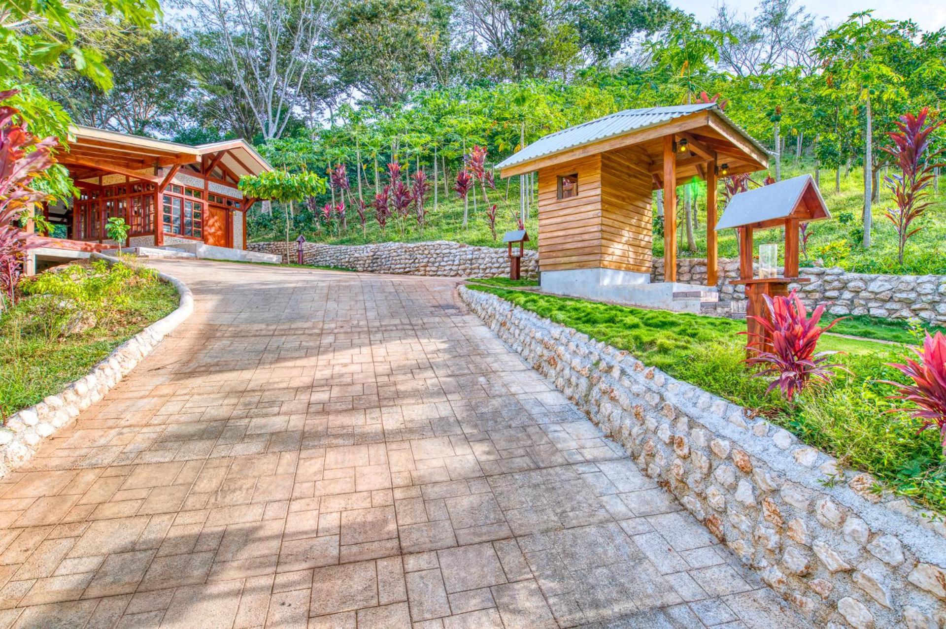 The Retreat At Blue Mountain Farms Samara