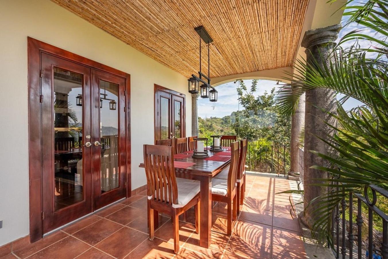 Playa Potrero - Great With Spectacular Sunsets - De Oro Villa