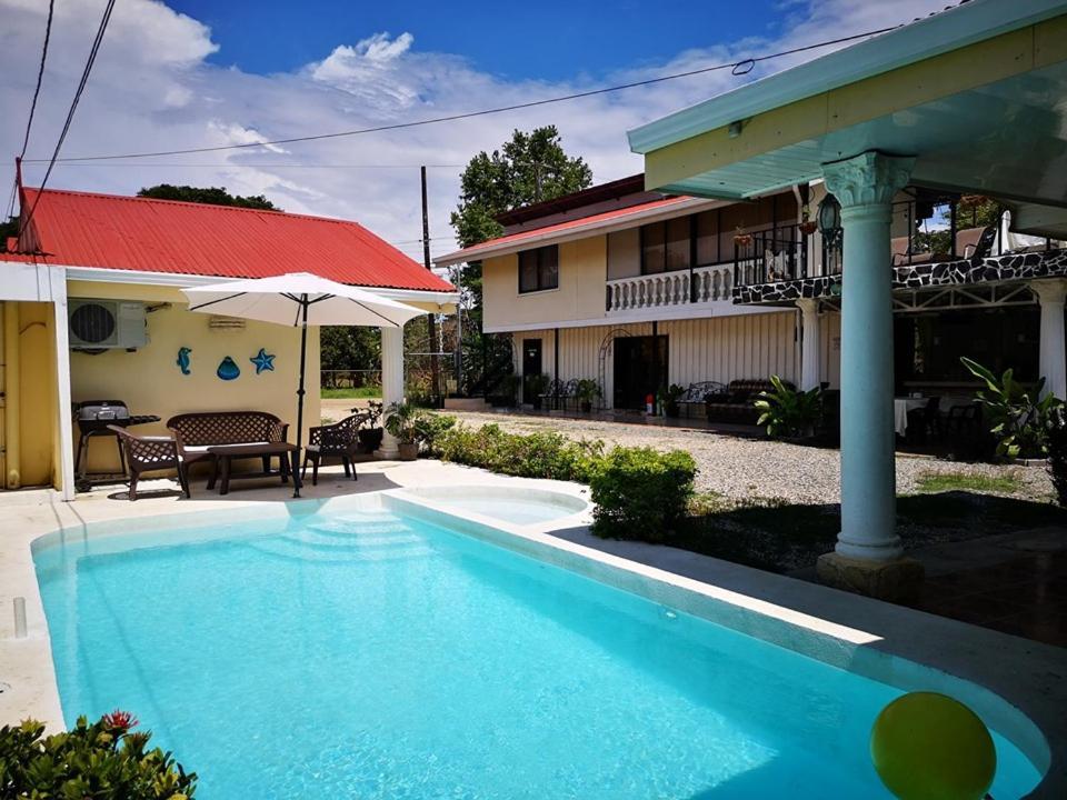 La Galerie Guest house Ciudad Cortes