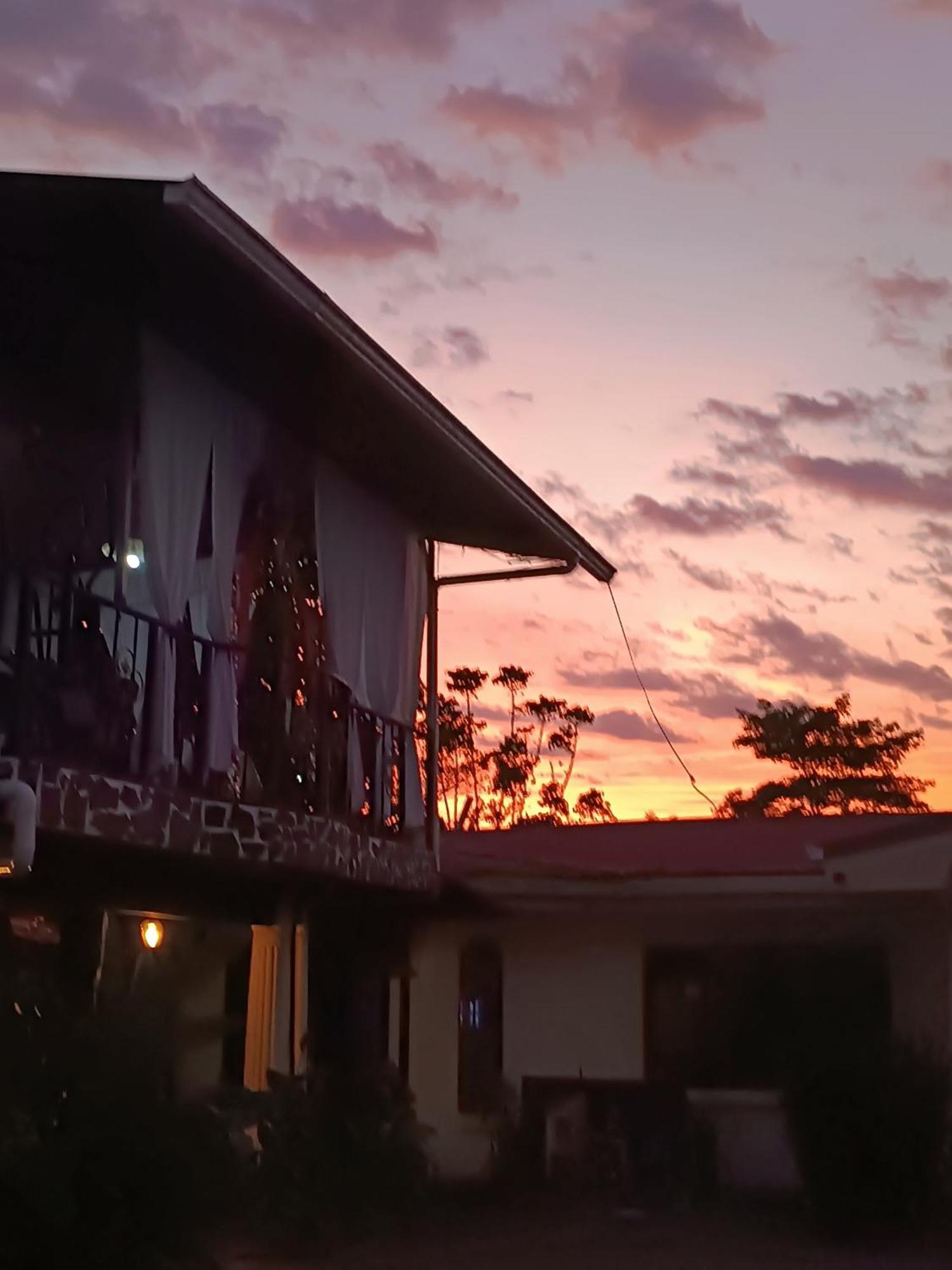 Guest house La Galerie Ciudad Cortes