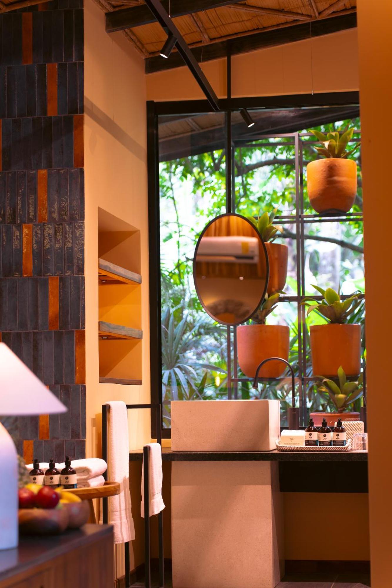 Awa Hotel 4*