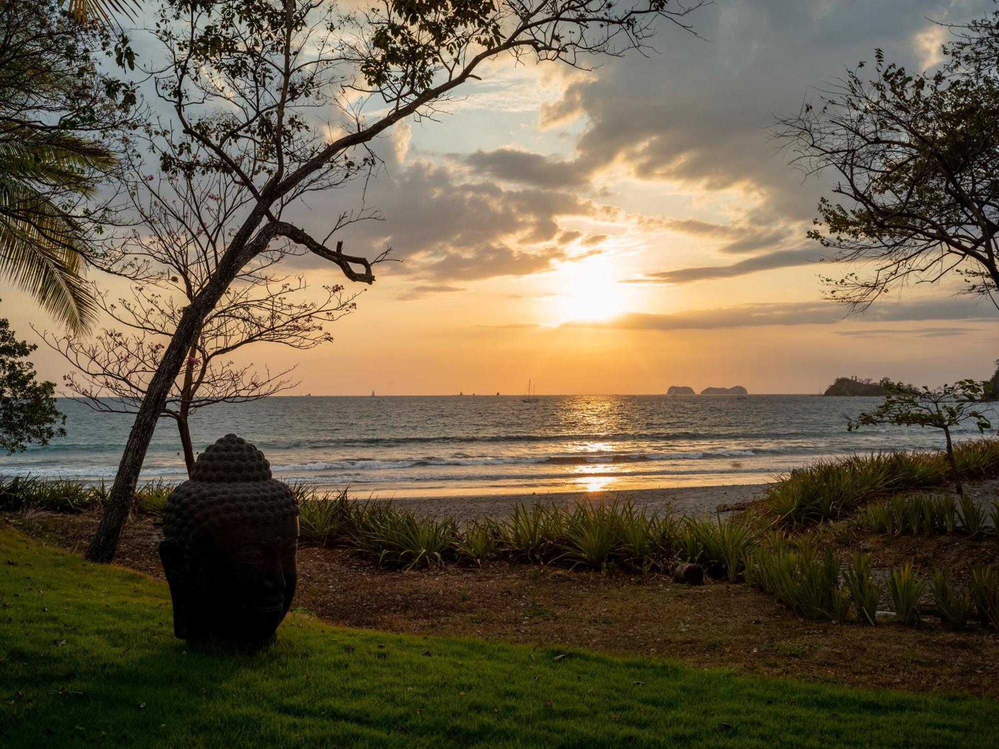 Reunion And Wellness Center Playa Danta