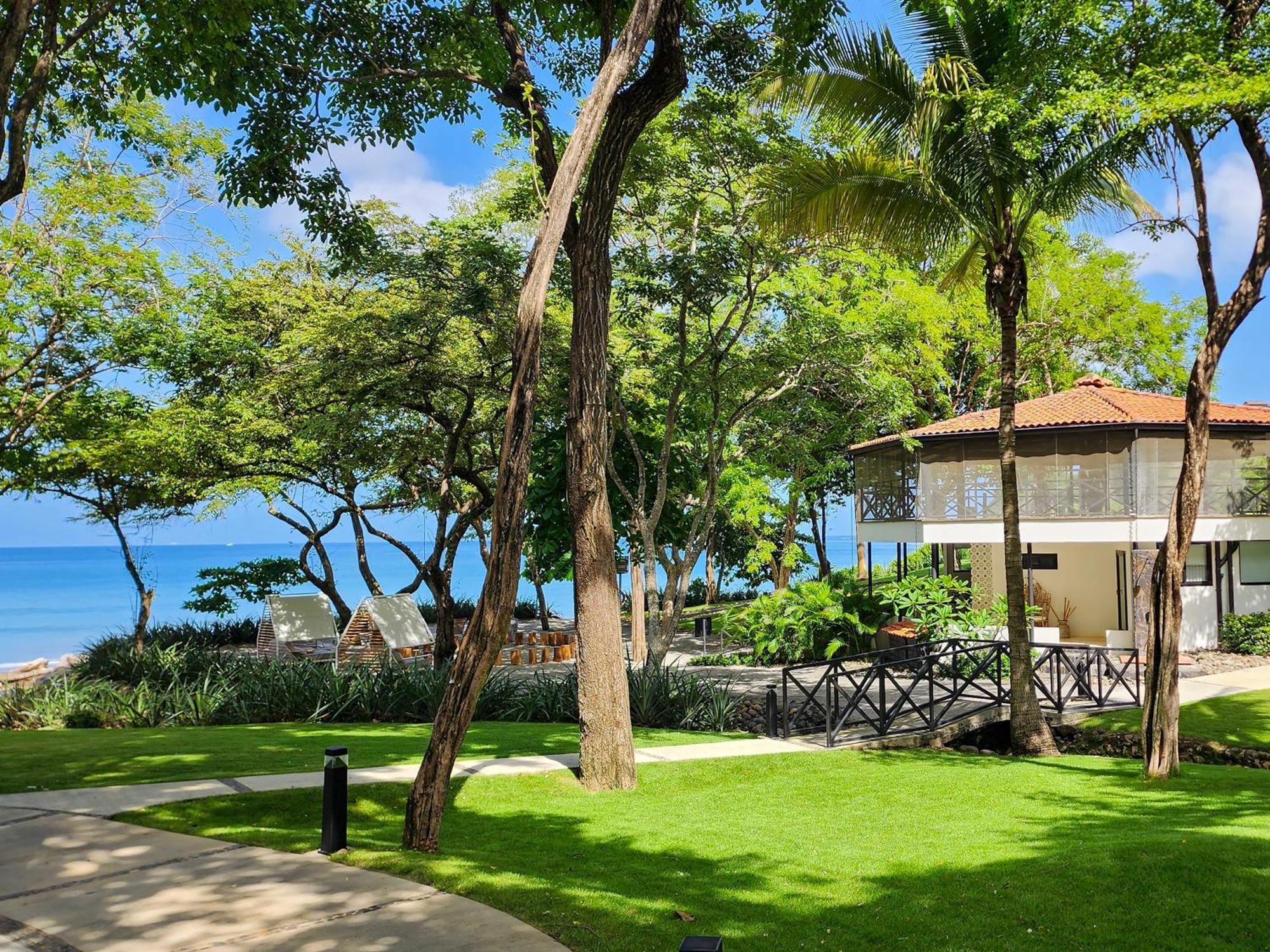Reunion And Wellness Center Hotel