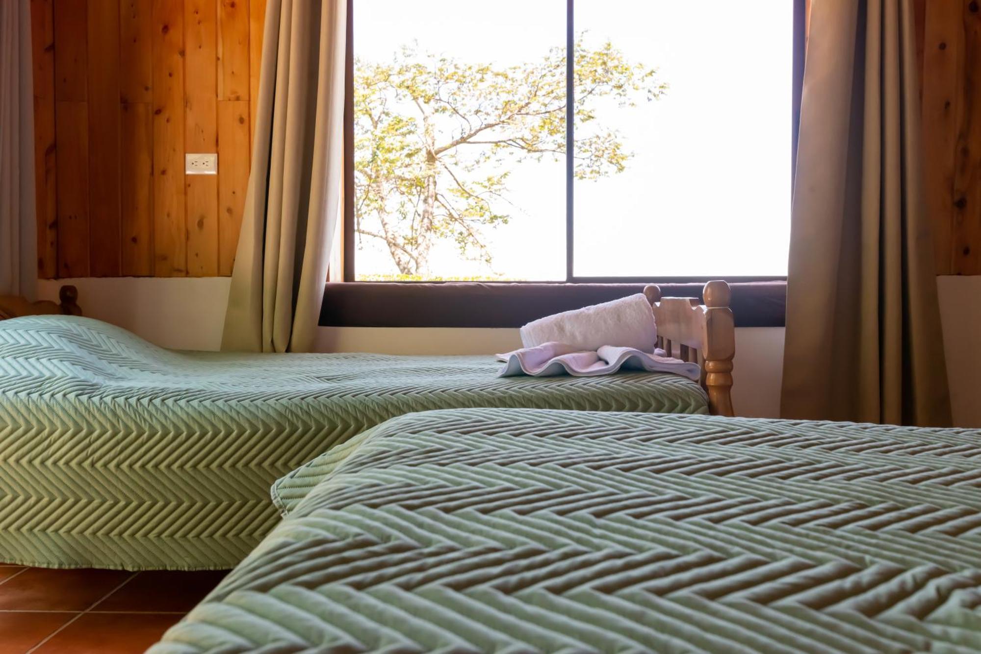 Cabinas Capulin & Farm * Monteverde