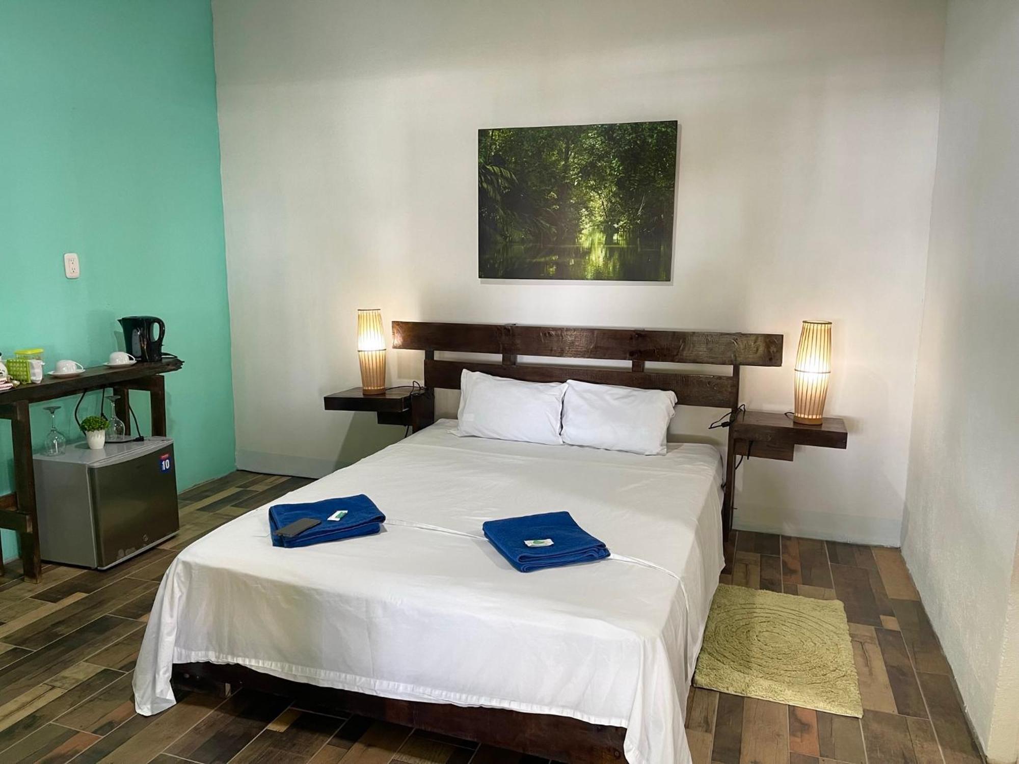 Casa Turtle Bogue Tortuguero