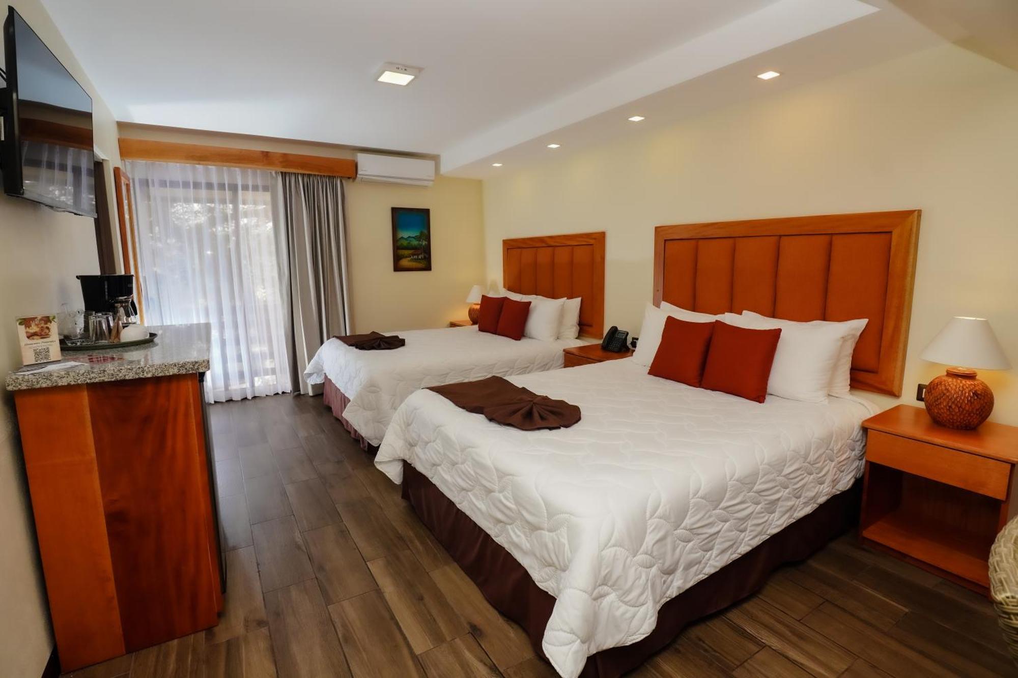 & Poco A Poco - Costa Rica Hotel