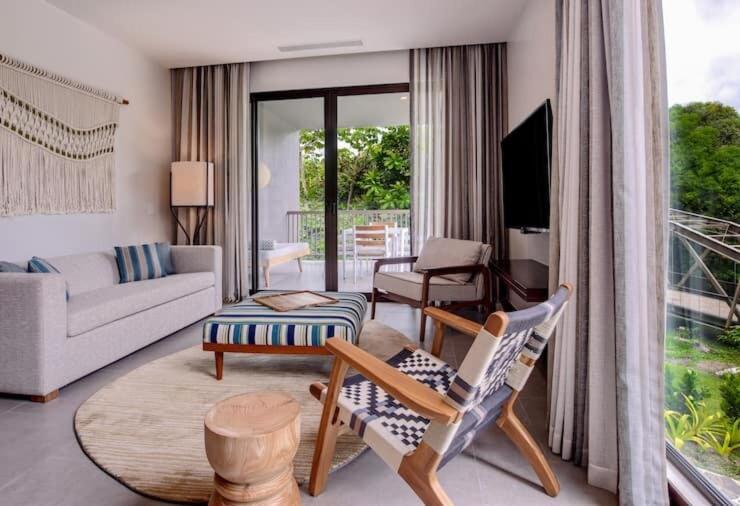 Apartment 2-bedroom Rainforest & Balcony At Botanika