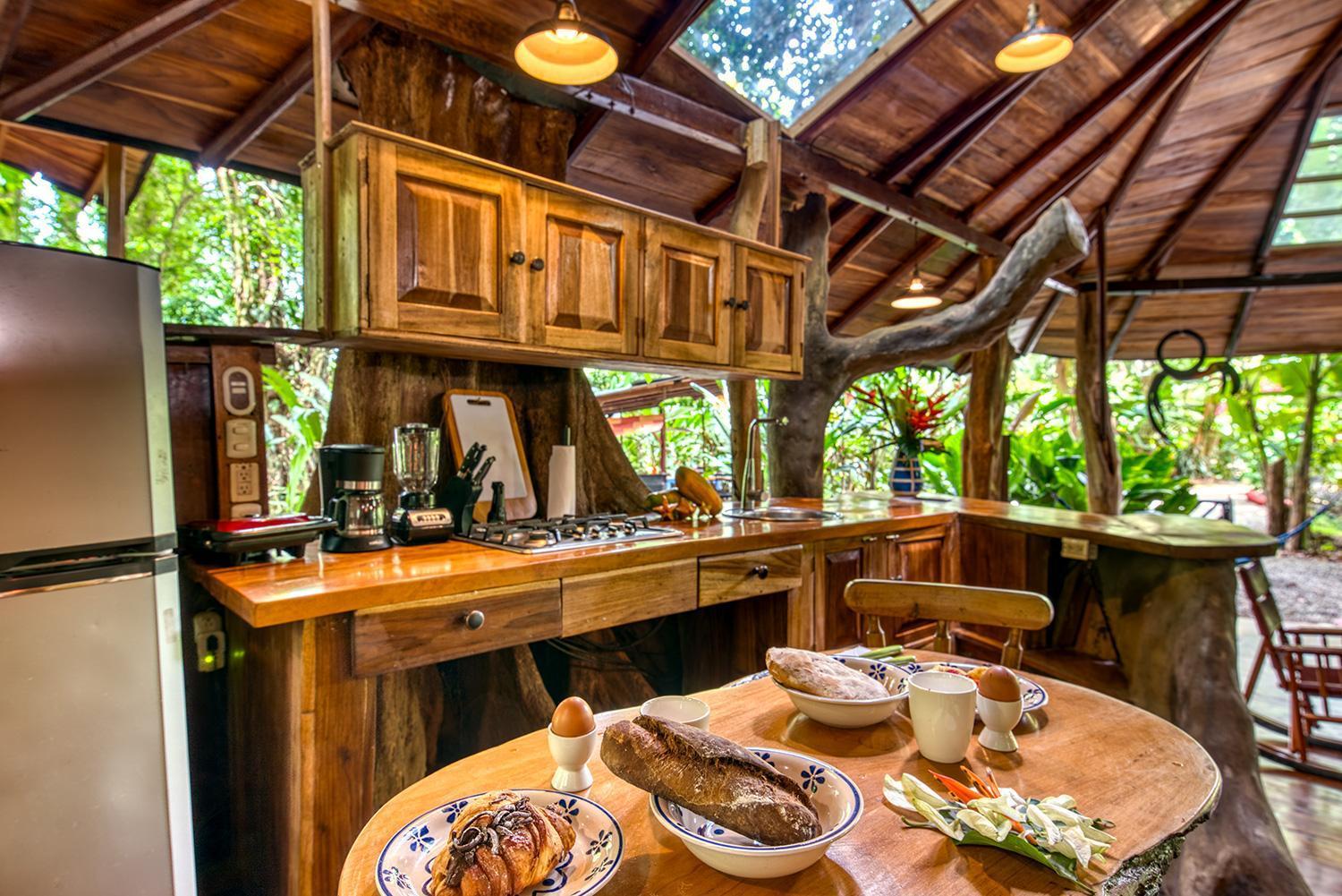 Tree House Beachfront *