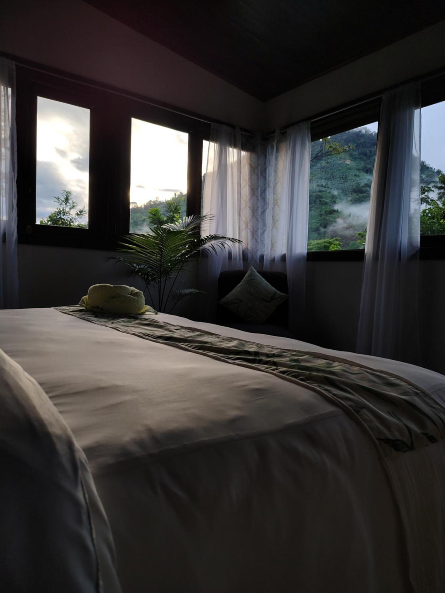 Eya Lodge San Isidro De El General