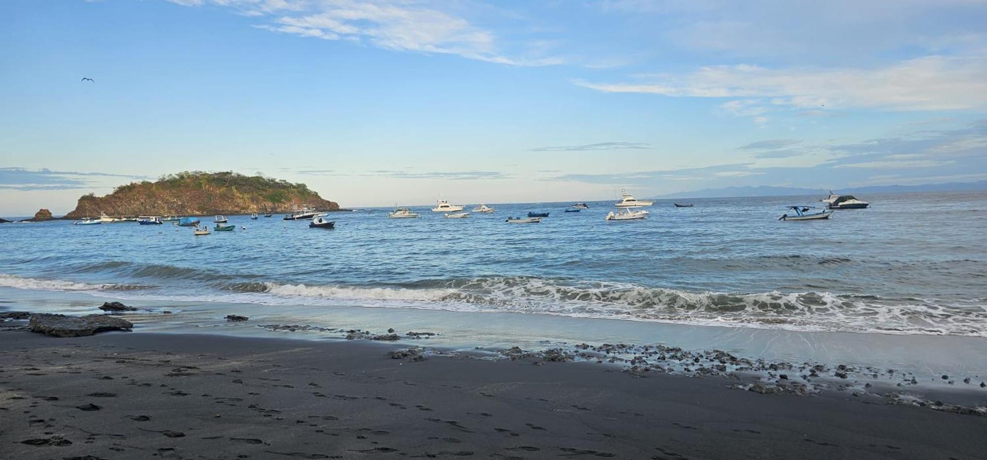 Pura Vida Playa Ocotal