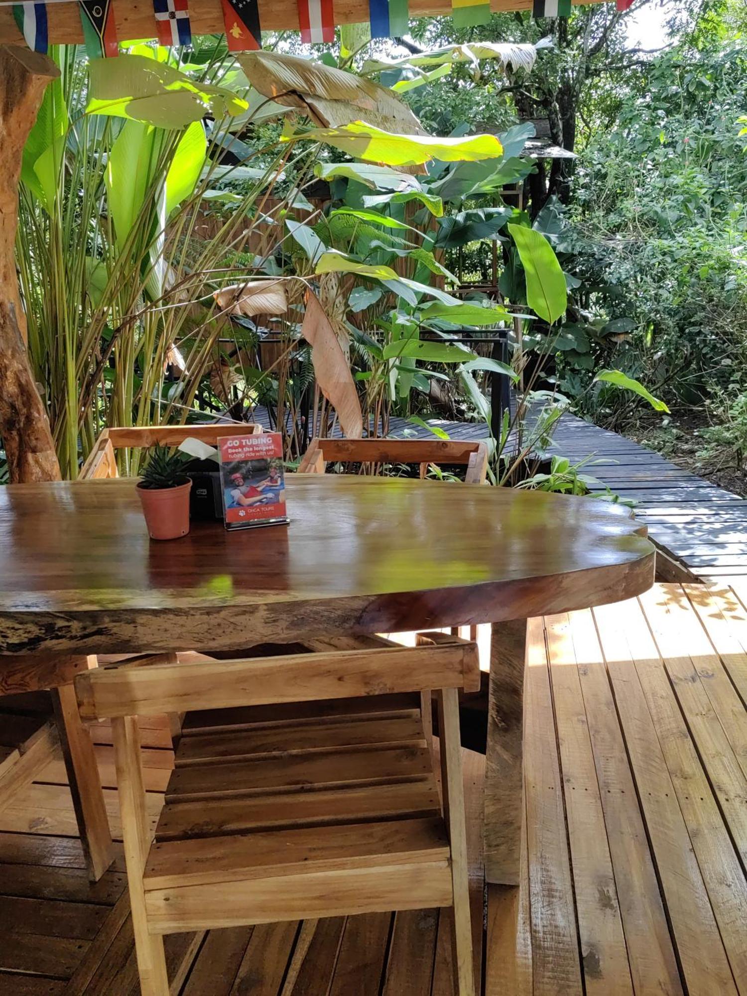 Onca Tours & Treehouses Lodge *