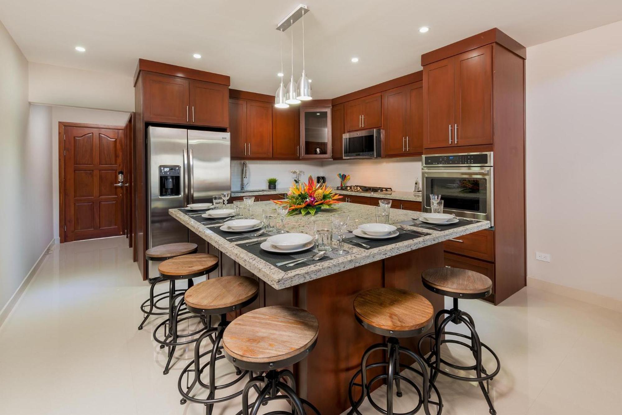 Flamingo Marina Cove 617- Oceanfront 3 Bedroom