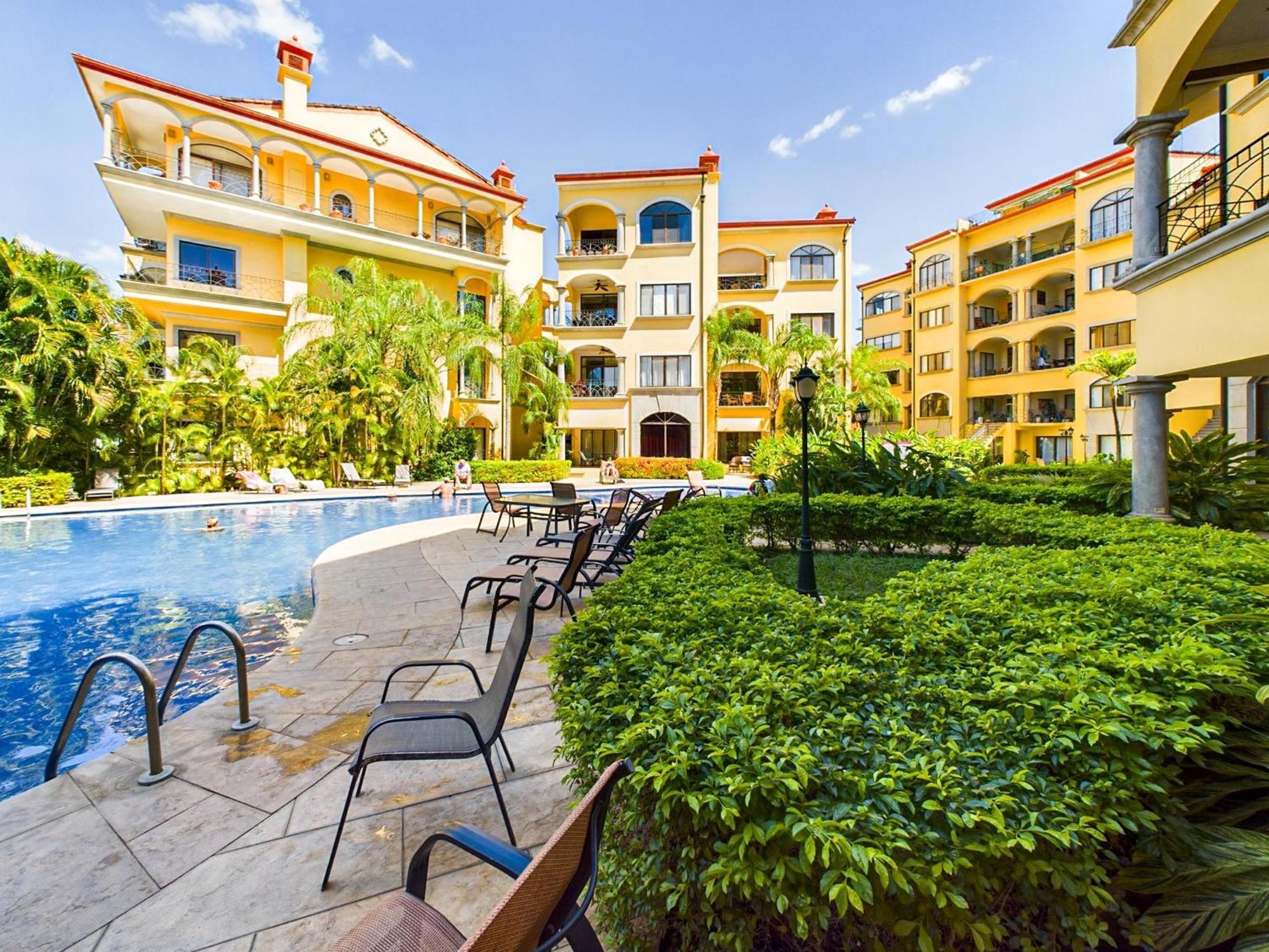 Sunrise 1- 3 Bedroom Poolside * Tamarindo