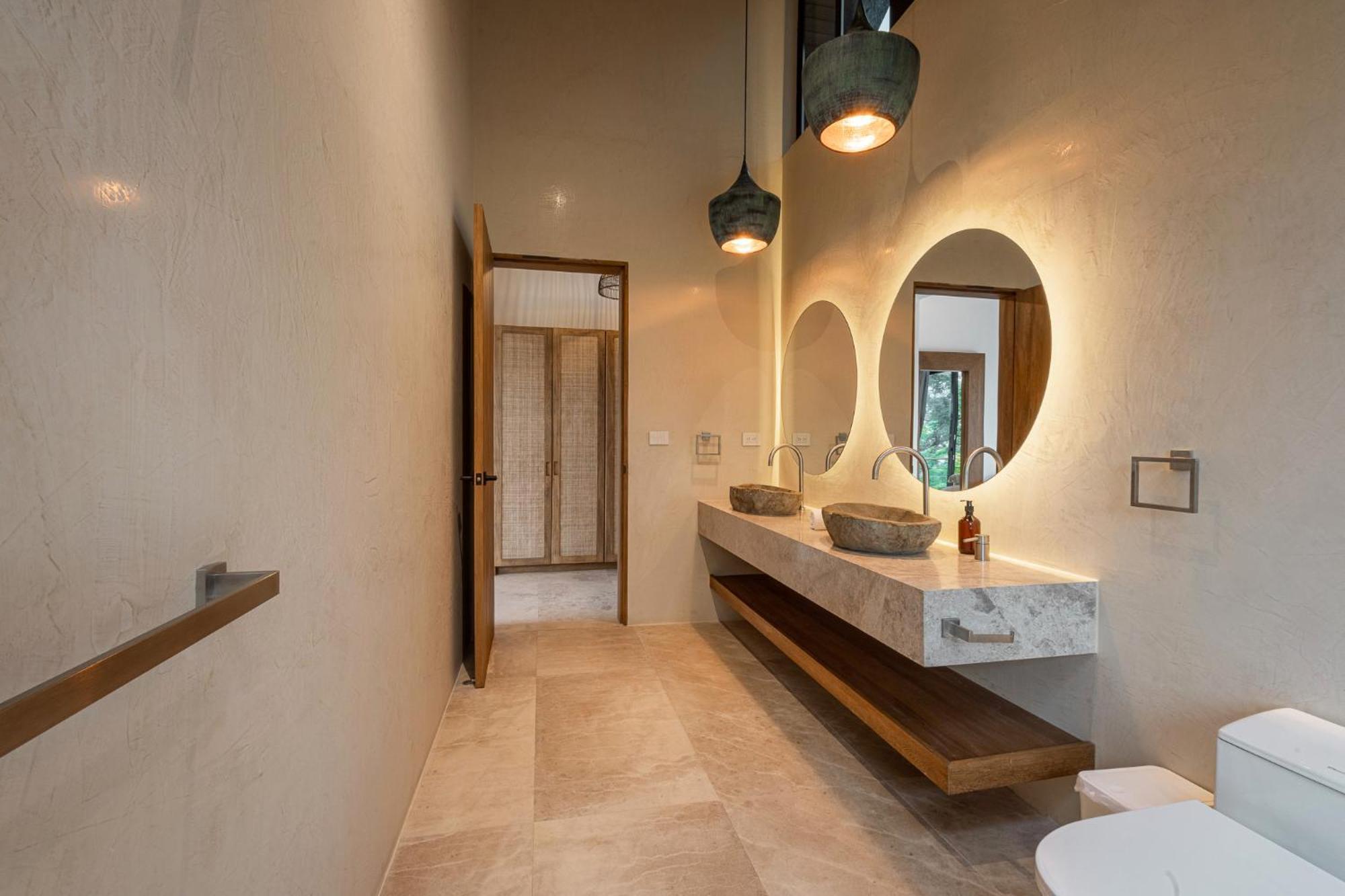 Bahia Lodge *