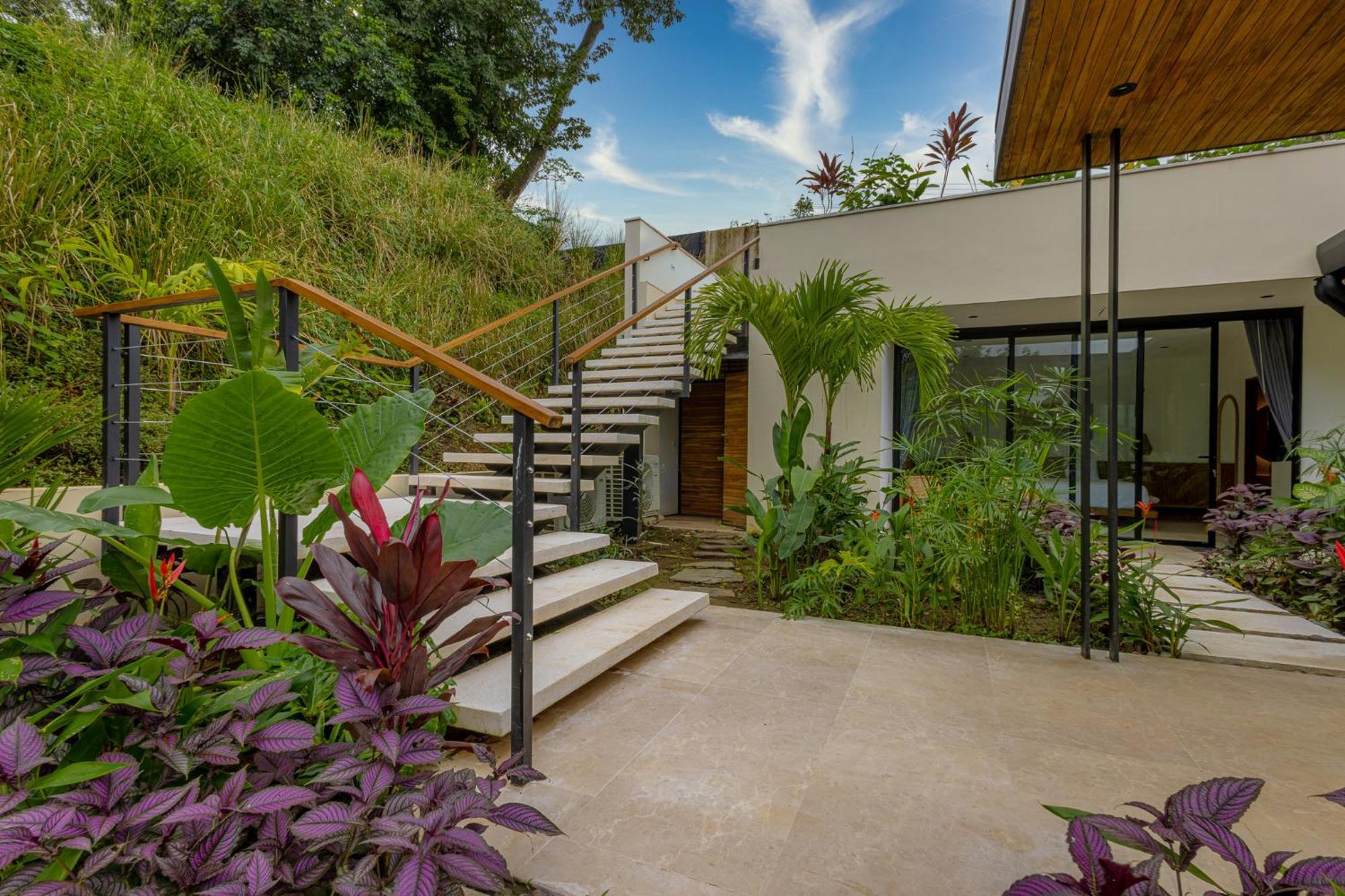 Bahia Lodge *