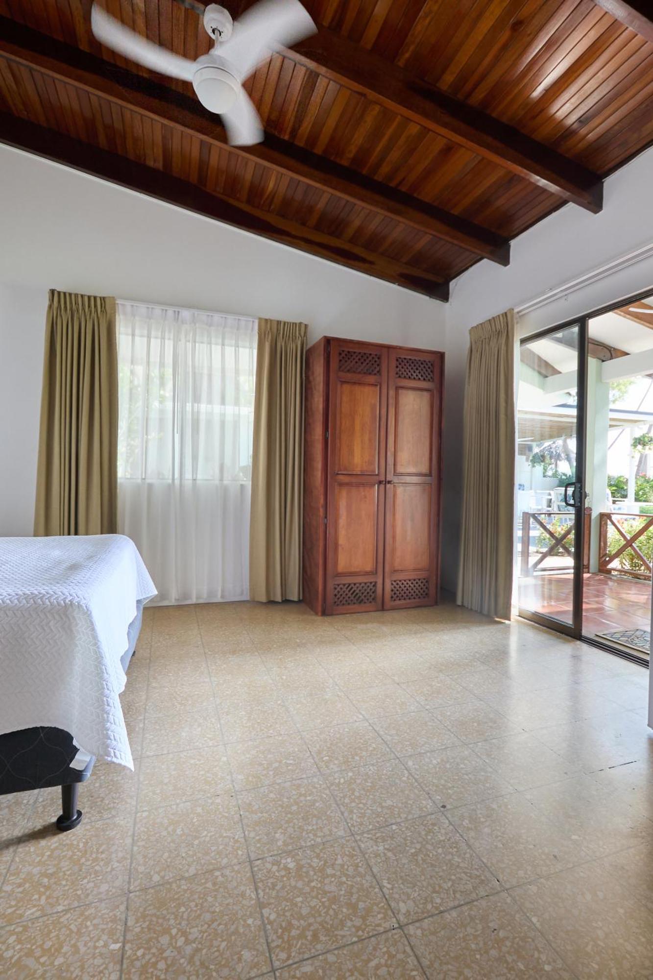 Hotel Perla De La Playa Beachfront