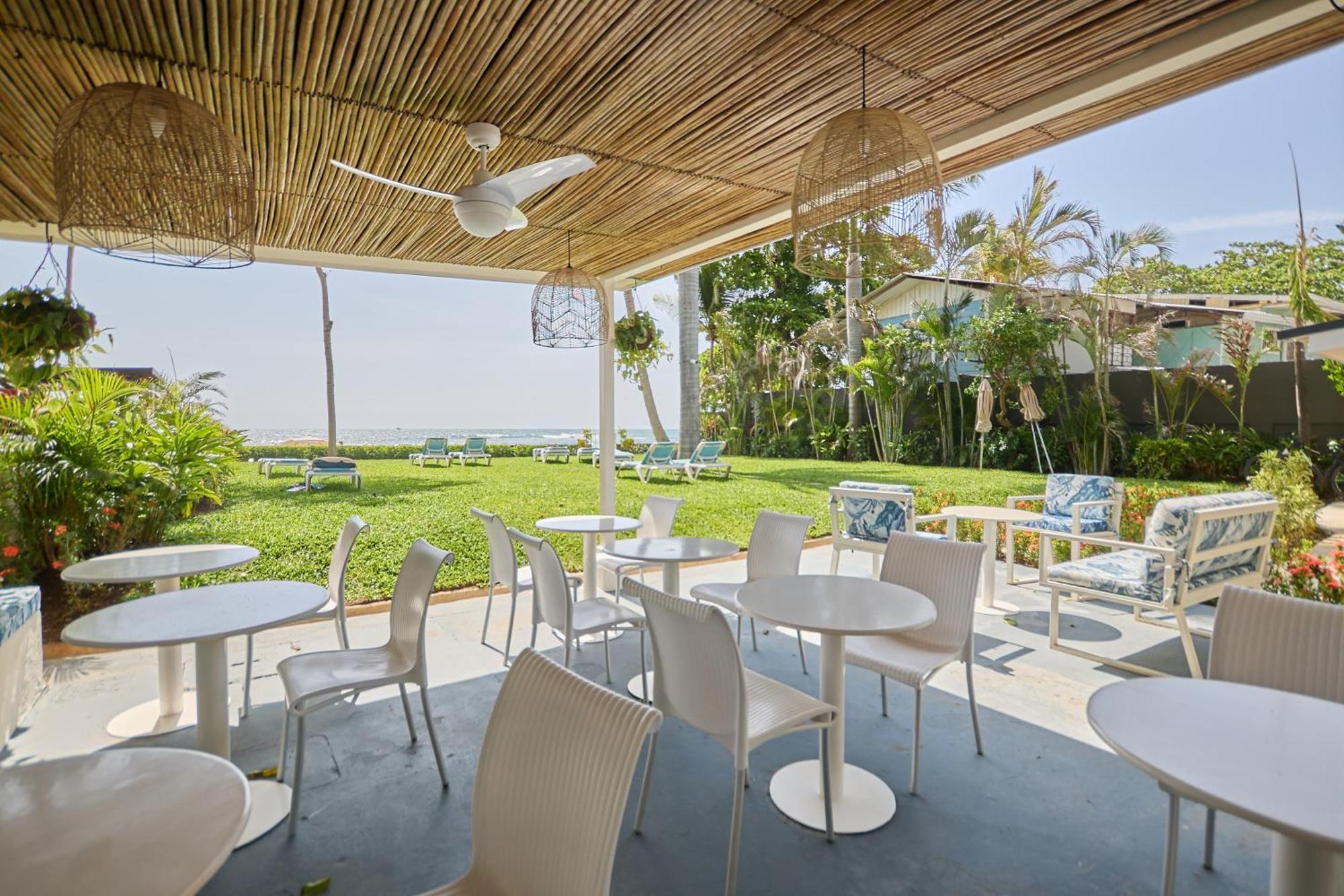 Hotel Perla De La Playa Beachfront