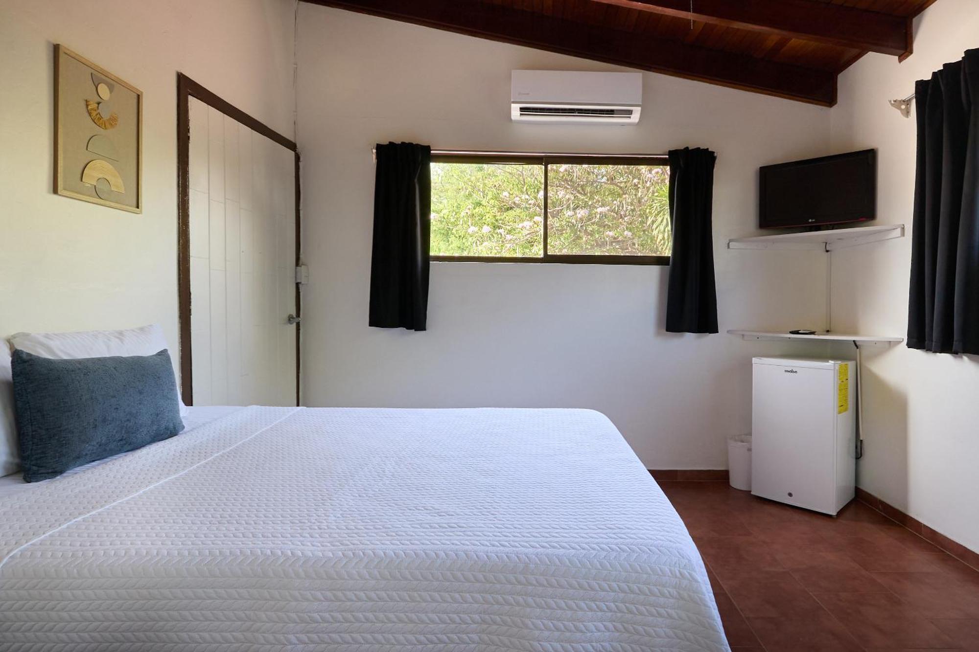 Perla De La Playa Beachfront Hotel *