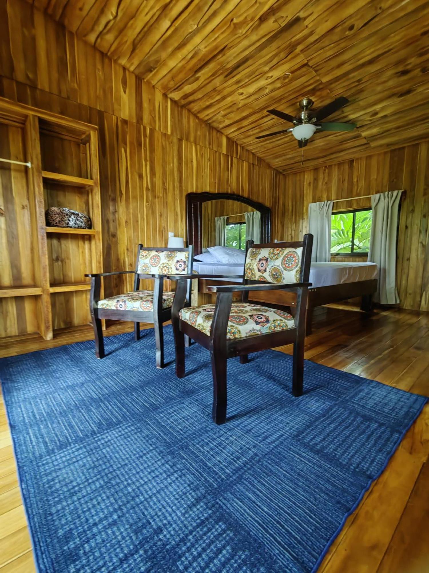 Onca Tours & Treehouses Katira