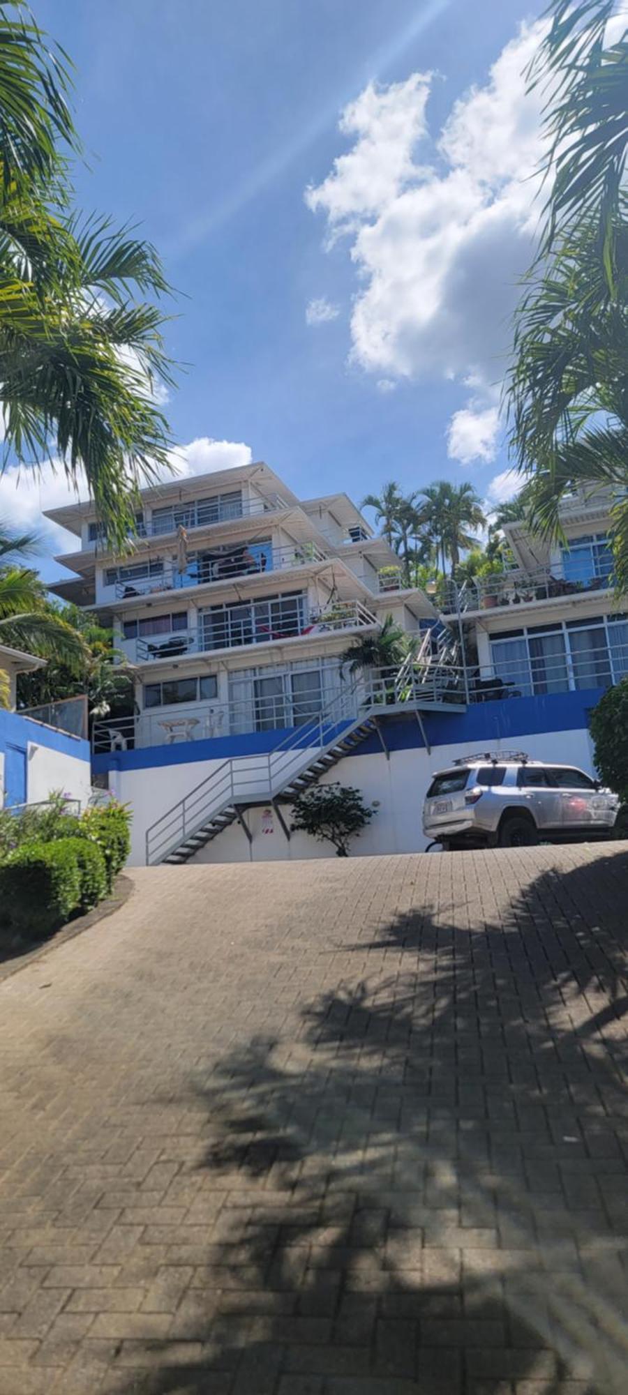 Charming 2br With Ocean View Apartment
