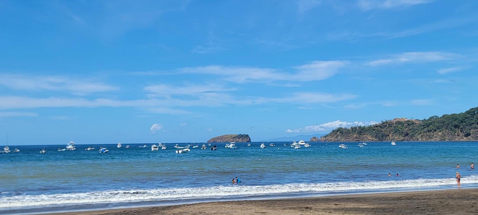 Charming 2br With Ocean View *