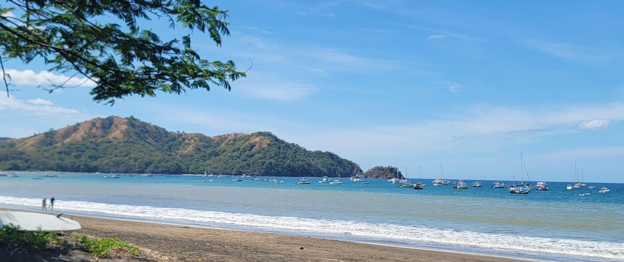 Charming 2br With Ocean View Apartment