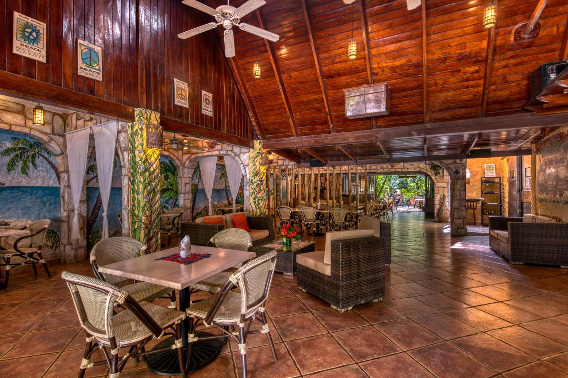 Hotel El Sano Banano Beachside Montezuma