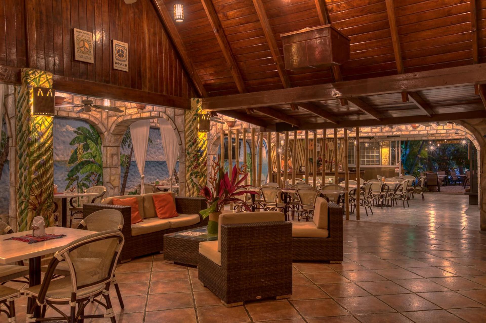 El Sano Banano Beachside Hotel Montezuma