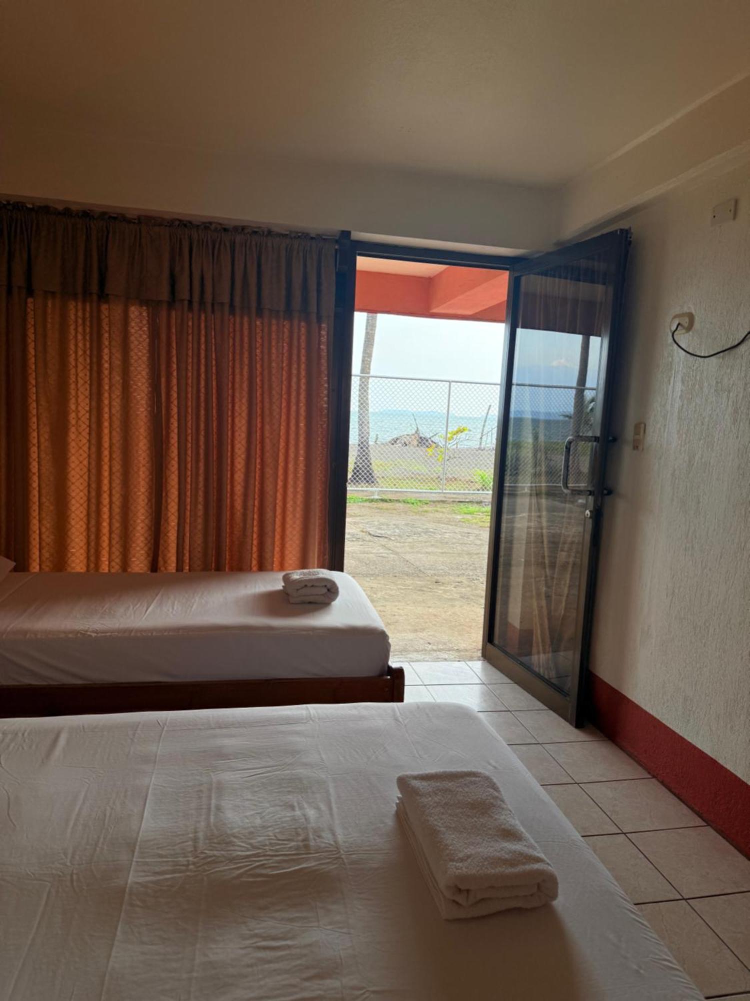 Hotel La Roca Del Mar Puntarenas