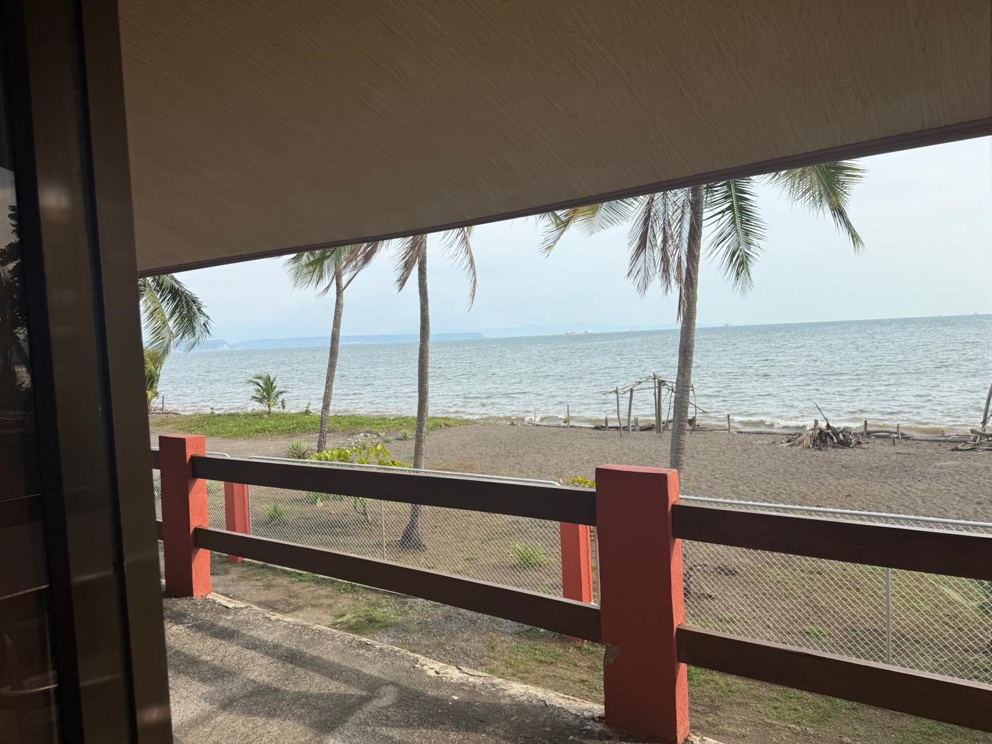 Hotel La Roca Del Mar Puntarenas