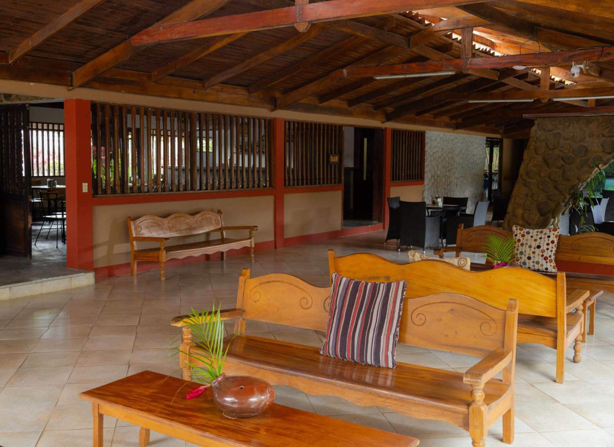 Espuelas, Bar & Restaurant Hotel