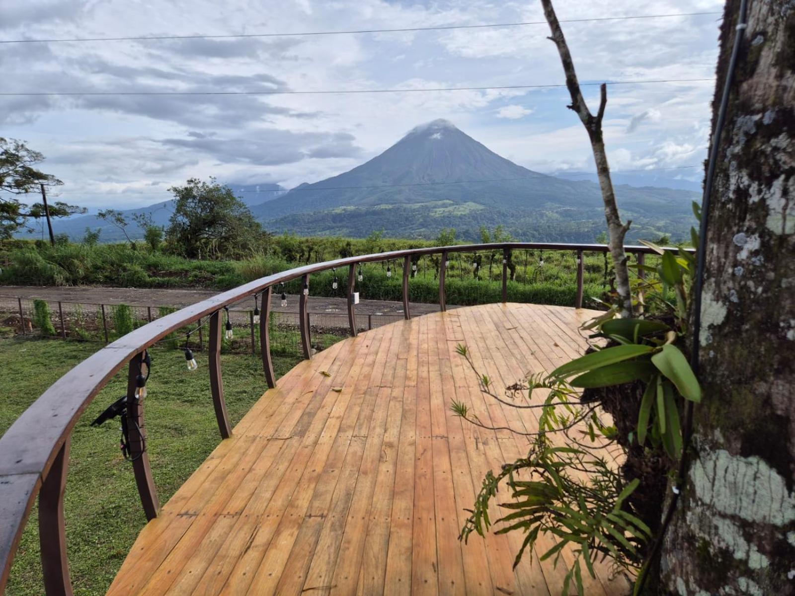 Arenal 360 *