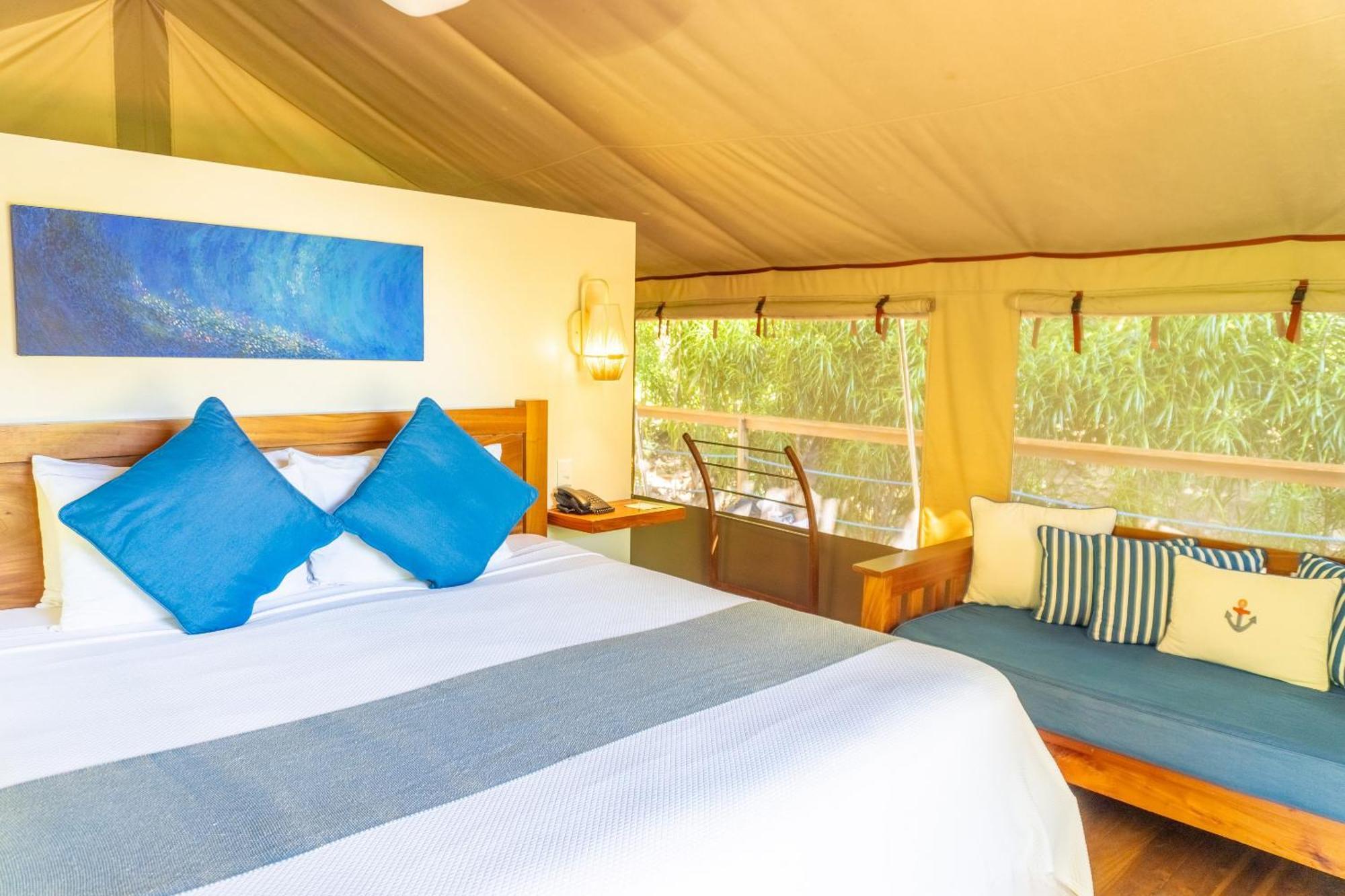 Hotel Isla Chiquita Glamping 4*