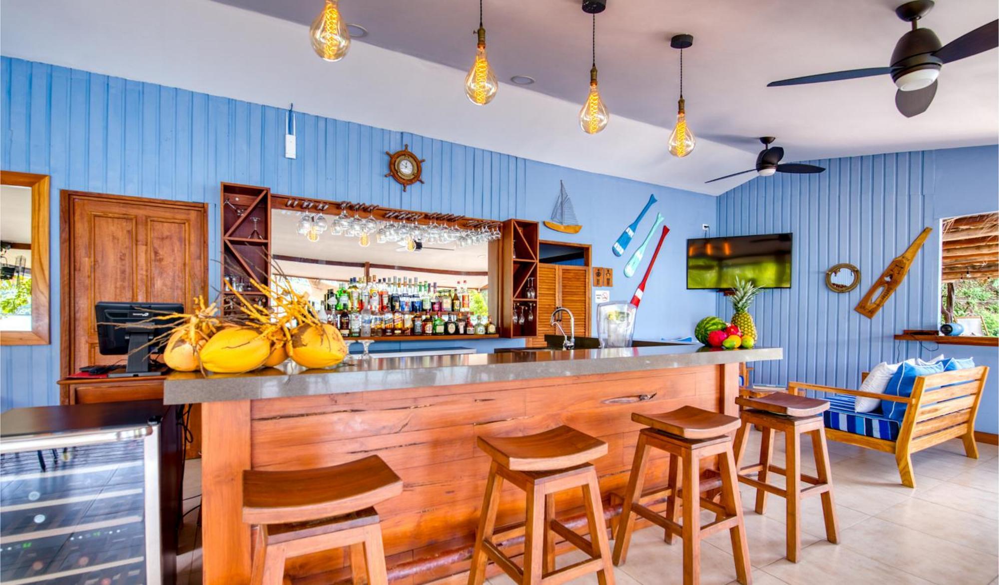 Isla Chiquita Glamping Hotel 4*