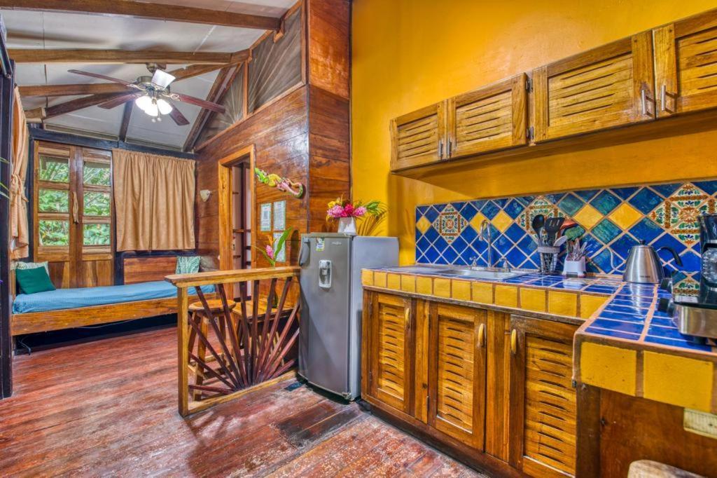 Pachamama Jungle River - Punta Uva Guest house