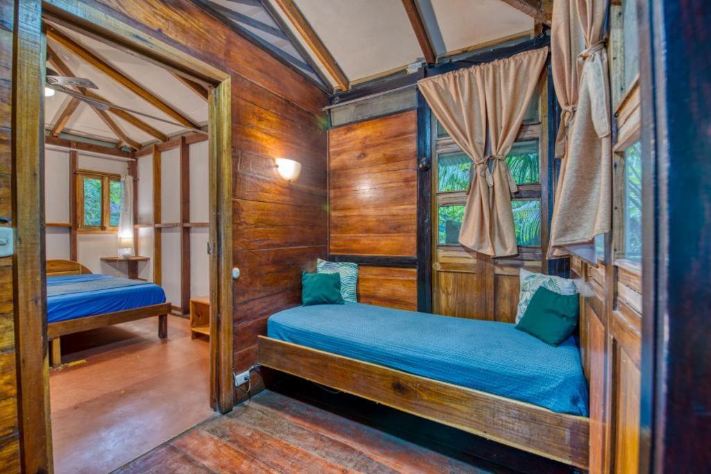 Guest house Pachamama Jungle River - Punta Uva 3*