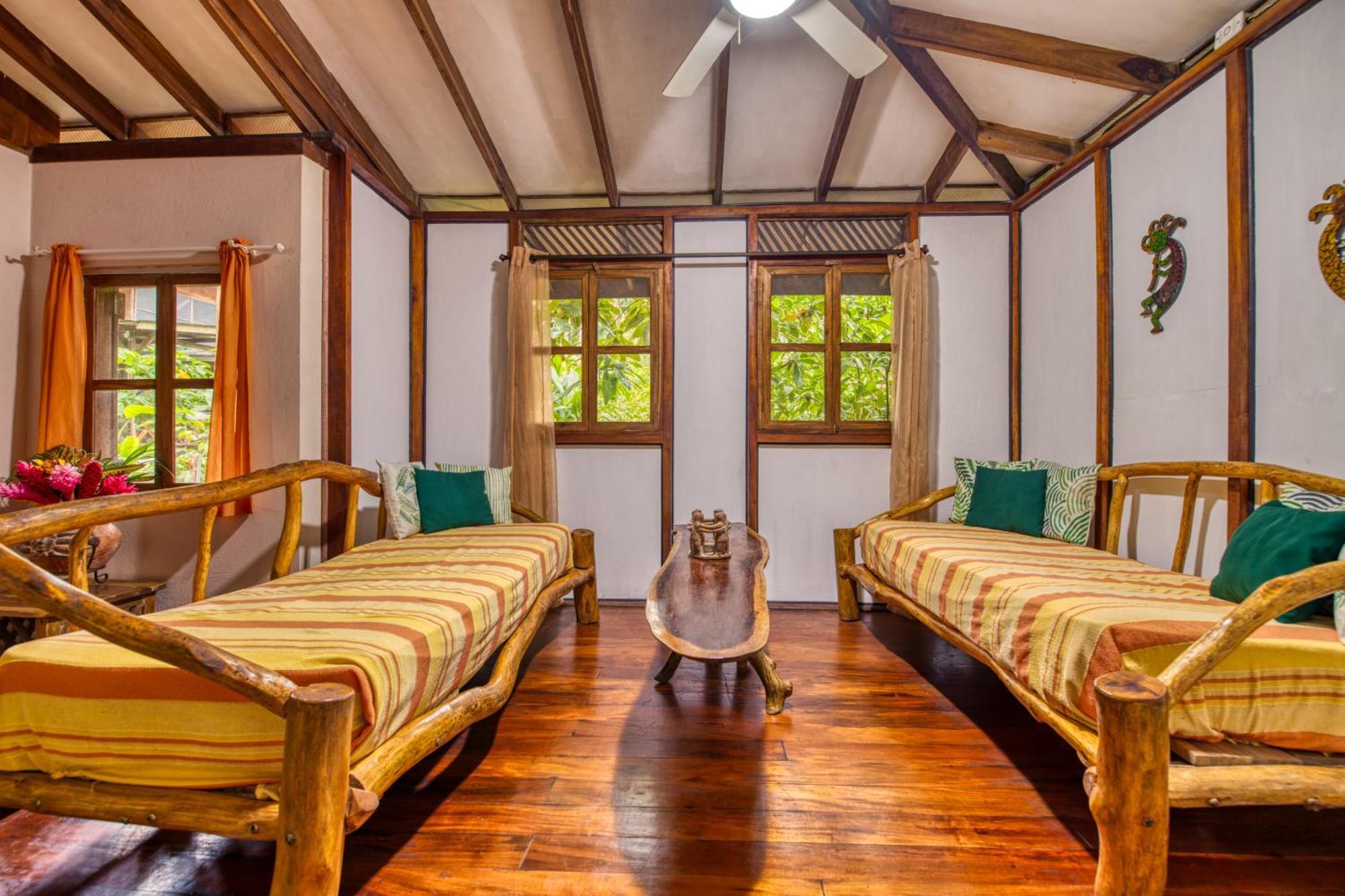 Pachamama Jungle River - Punta Uva Guest house 3*