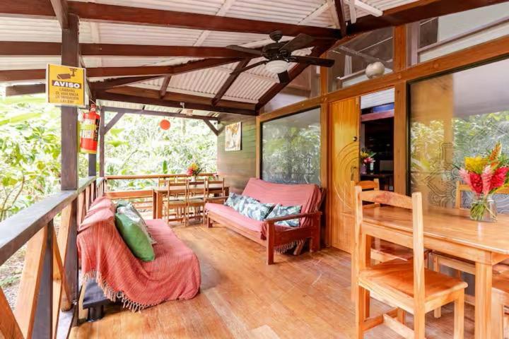 Guest house Pachamama Jungle River - Punta Uva Puerto Viejo de Talamanca