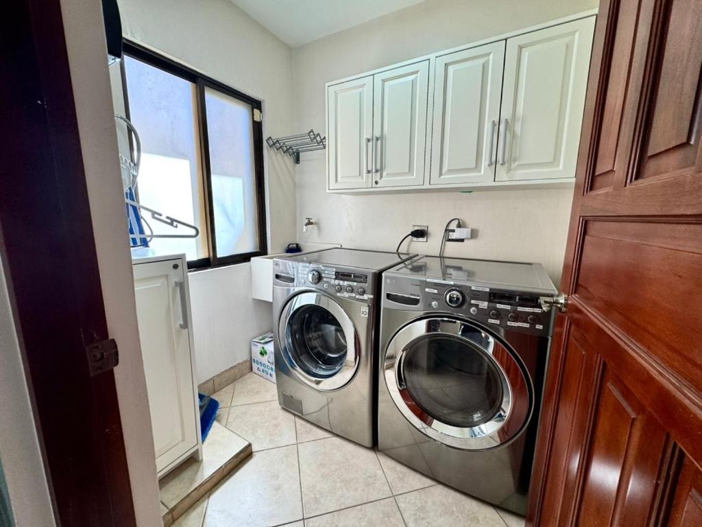 Apartment Luxury 2br Escape Near *