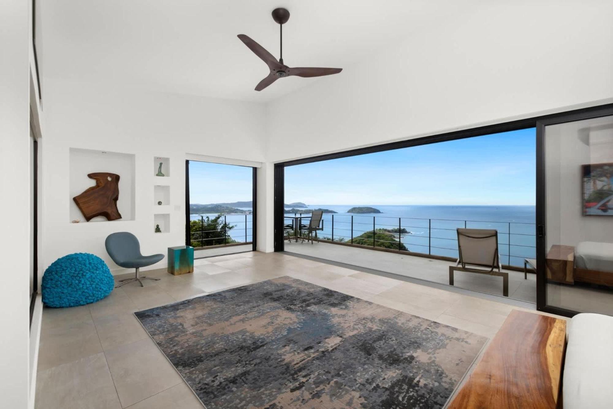 5-bd Beauty With Pool Above Potrero